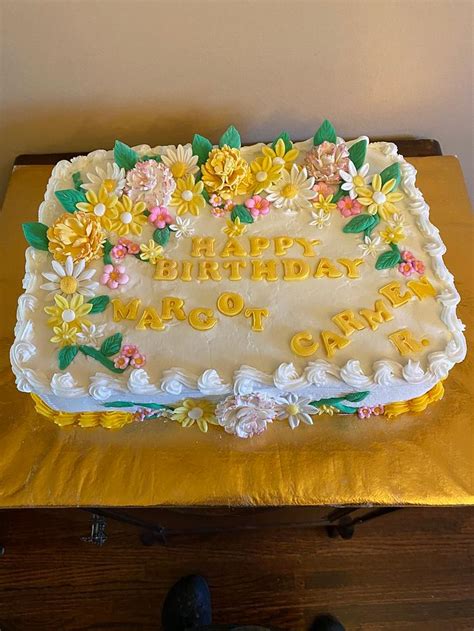 April Birthdays Decorated Cake By Julia Cakesdecor