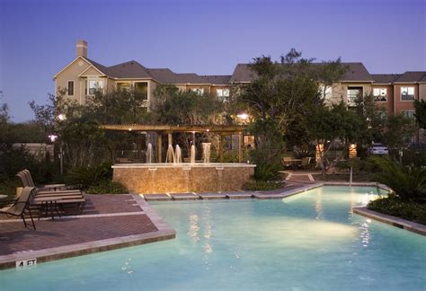 For longer stays or when you need a bit more from your room than just the basics, you can't go wrong with an apartment hotel in northwest san antonio. Broadstone Ranch - Premier Corporate Housing