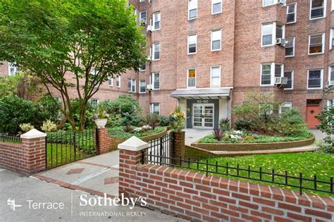 Nov 22 Open House Large One Bedroom In The Heart Of Rego Park