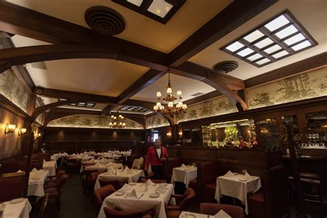 Musso And Frank Grill 100 Years Later Los Angeles Times