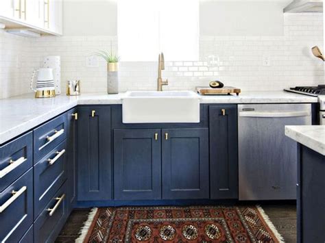 534,822 likes · 2,704 talking about this · 116 were here. Farrow And Ball Stiffkey Blue Kitchen Island | Idées ...