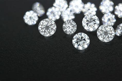 You can help wiktionary by elaborating on the origins of this term. Diamant - Alle info over Diamanten