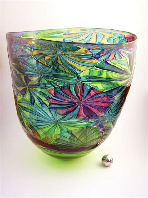 Maybe you would like to learn more about one of these? bob crooks glass art | Bob Crooks Flower Vase - Guinness ...