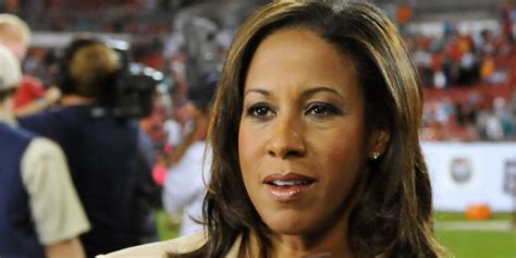 Espns Monday Night Football Sideline Reporter Will Not Say Redskins Report Huffpost