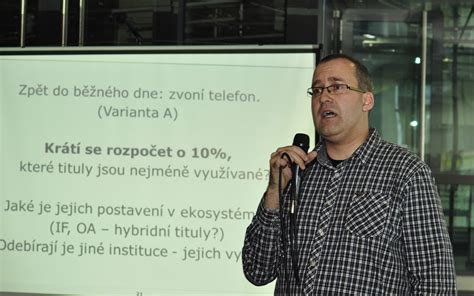A v televizi působí jako moderátor pořadů a dramaturg. Knihovnický Barcamp | Ikaros