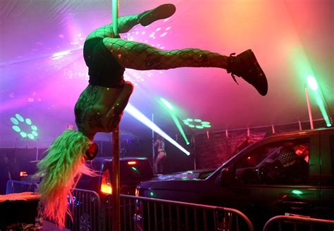 Club De Strippers En Texas Se Puso Creativo En La Pandemia Y Ofreció