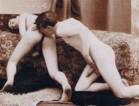 Vintage Naked Men Erection CLOOBX HOT GIRL