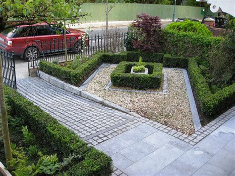 What's been happening to the british pride and joy? Smart front garden design in Dublin | Tim Austen Garden ...