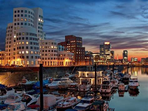Dusseldorf synonyms, dusseldorf pronunciation, dusseldorf translation, english dictionary definition of dusseldorf. full picture: Dusseldorf Germany