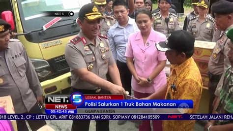 Gempa bumi dengan kekuatan 5,1 pada skala richter terjadi di provinsi banten, pada rabu (24/01) siang, atau sehari setelah insiden serupa mengguncang kawasan yang sama. Gempa Banten Ratusan Polisi Salurkan Bantuan - NET 5 - YouTube