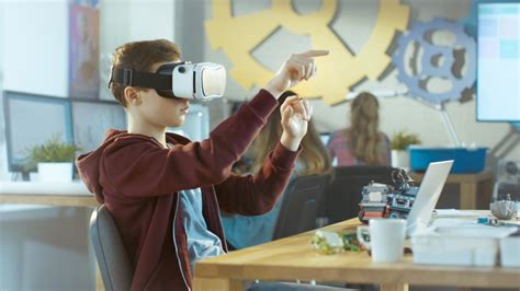 How Augmented Reality Learning Is Transforming The Classroom