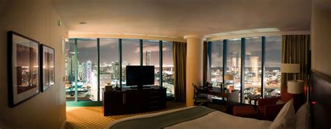 Find here a list of romantic cheap hotels with hot tubs in room or fireplace suites near san francisco. InterContinental San Francisco | Hotels room, Room, Home