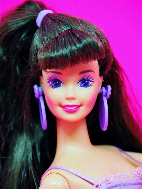 1993 Paint N Dazzle Barbie Doll Brunette 10059 Barbie
