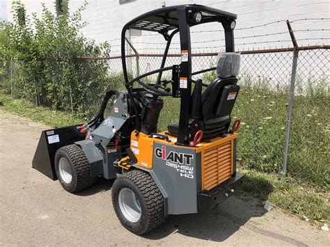 Giant G1200 Tele Compact Wheel Loader New And Demonstrator