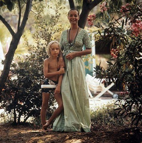 Select from premium romy schneider of the highest quality. romy schneider and son david | Romy schneider, Promis ...