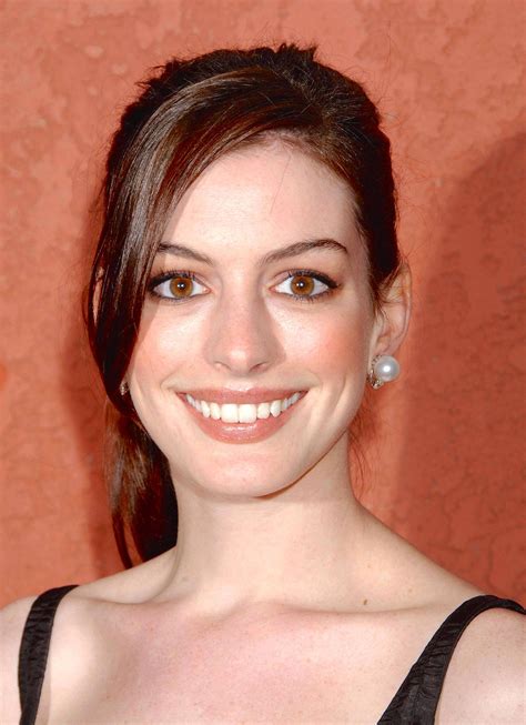 Celebrities Female Celebs Sensual Oscar Winners Anne Hathaway
