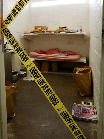Photos Inside The Jail Cell Of Jodi Arias Photo Pictures Cbs News