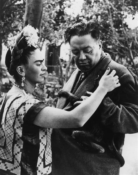 Frida Kahlo And Diego Rivera 8 Photos Of Their Colorful Love Story