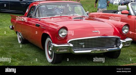 1957 Ford Thunderbird Race Car Hi Res Stock Photography And Images Alamy