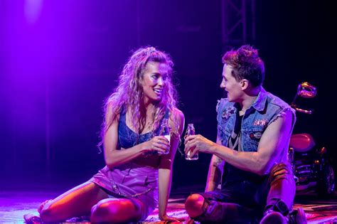 Rock Of Ages Uk Tour New Wimbledon Theatre Review Rewrite This Story