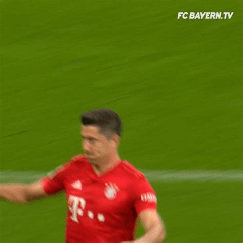 Discover and share the best gifs on tenor. Sliding Champions League GIF by FC Bayern Munich - Find ...