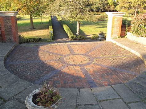 We did not find results for: Brick paving patterns © Stephen Craven cc-by-sa/2.0 ...
