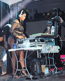 Welcome To Icechuks Blog Check Out The Body On This Female Dj Photos