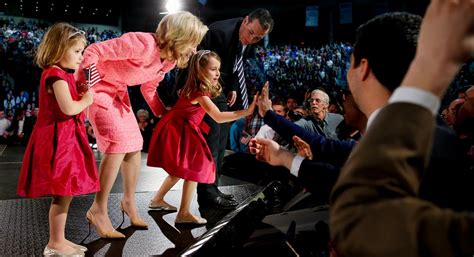 Ted cruz gets heat for not endorsing trump. Cruz campaign puts family out front - POLITICO