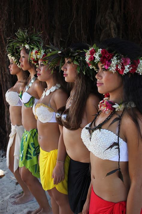 Photo Hawaiian Woman Hawaiian Dancers Tahitian Dance