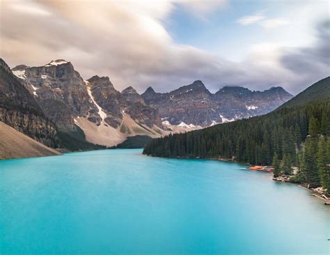 Moraine Lake Sunrise Vs Sunset A Complete Guide For Your Visit