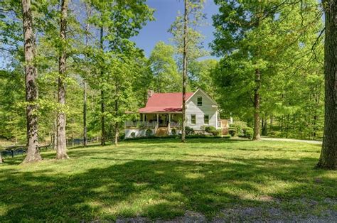 Explore an array of nashville, tn vacation rentals, including houses, cabins & more bookable online. House vacation rental in Franklin #428147 | Farmhouse ...