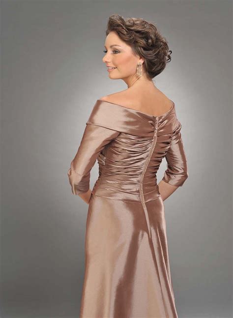 Champagne A Line V Neck Half Sleeves Full Length Mother Of Bride