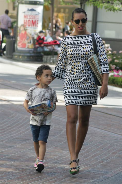 Photo Solange Knowles Et Son Fils Daniel Julez Smith Jr Dans Les Rues Dhollywood Le 7 Juin