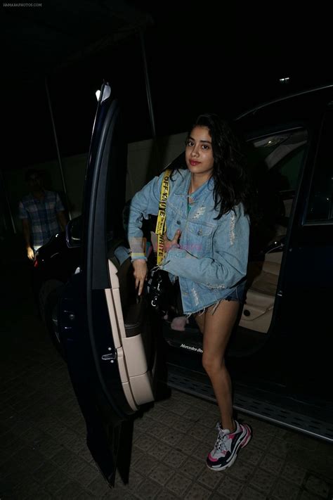 Janhvi Kapoor Spotted At Pvr Juhu On 30th July 2018 Janhvi Kapoor Bollywood Photos