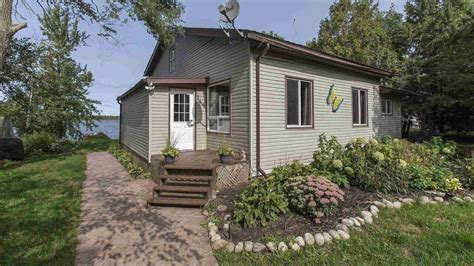 This Cheap House For Sale In Ontario Comes With Priceless Waterfront Views