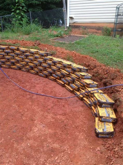 Maybe you would like to learn more about one of these? 20 Inspiring Tips for Building a DIY Retaining Wall ...