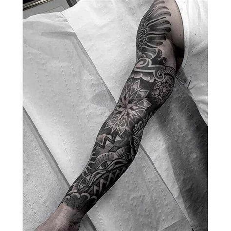 Check spelling or type a new query. Pin di alberto su Tatuaggi braccio | Tatuaggi braccio ...
