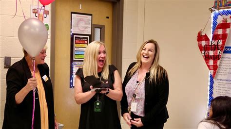 Dowell Elementary School teacher Julie Brackett honored with Read 180