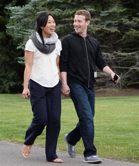 Mark zuckerberg und seine frau bei einem dinner im weißen haus im september. Bilderstrecke zu: 75-Millionen-Dollar-Spende: Ein ...