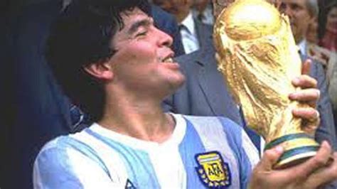 Maradona Fue Elegido El Segundo Mejor Jugador De La Historia De Los