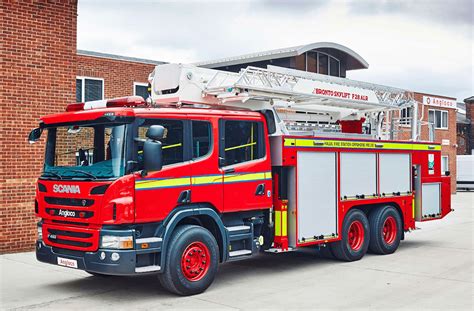 Scania Enginechassis P460 With Angloco Outfitting And Bronto Skylift