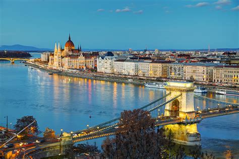 Viking cruises are a household name when it comes to luxury river cruising, with over 20 years of awards and recognition under their belt. Danube River Run - Great Runs