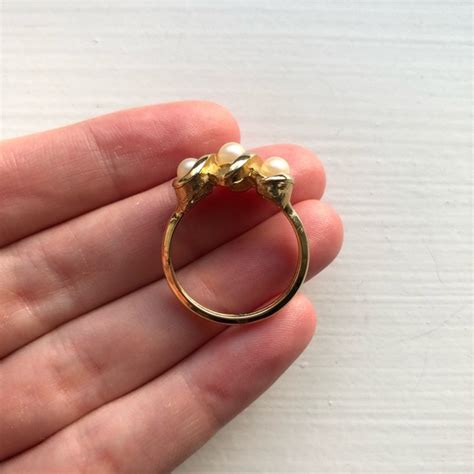 Avon Jewelry Vintage Avon Gold Three Pearl Twist Ring Poshmark