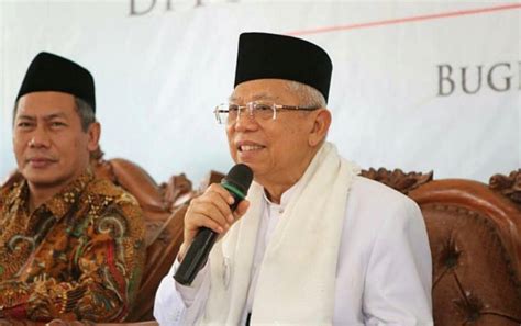 Pasangan ini menikah pada 31 mei 2014 di aula masjid sunda kelapa. Rencana Ma'ruf Amin Jenguk Ani Yudhoyono yang Sakit di ...