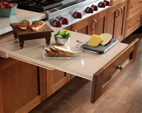 Diy pull out cutting board. New Horizon Cabinetry | Bonita Florida Pull-Out Cutting Board | New Horizon Cabinetry | Bonita ...