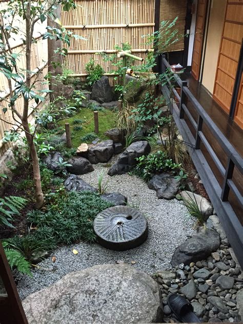 20 Small Backyard Zen Garden Ideas