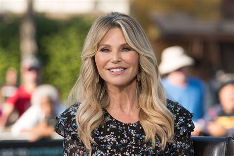 Christie Brinkley Shares Throwback Photo of Her 1977 Cosmopolitan Cover & Shares Body-Positive 