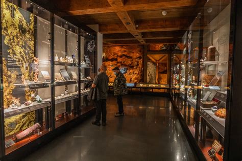 Uarizona Gem And Mineral Museum Is Open And Ready For Gem Show Crowd