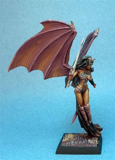 Thief Of Hearts Female Mage With Staff Dark Sword Miniatures