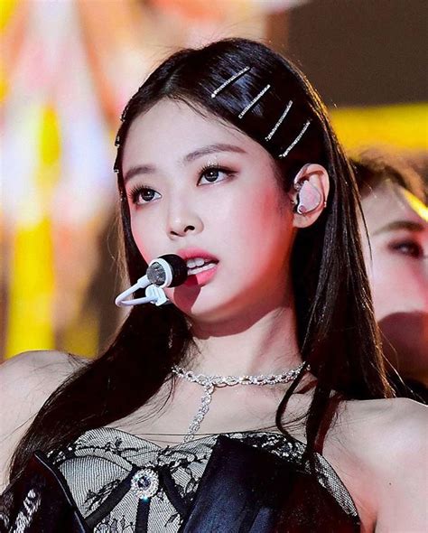 4 Reasons Why Blackpinks Jennie Is The Perfect Ambassador For Chanel